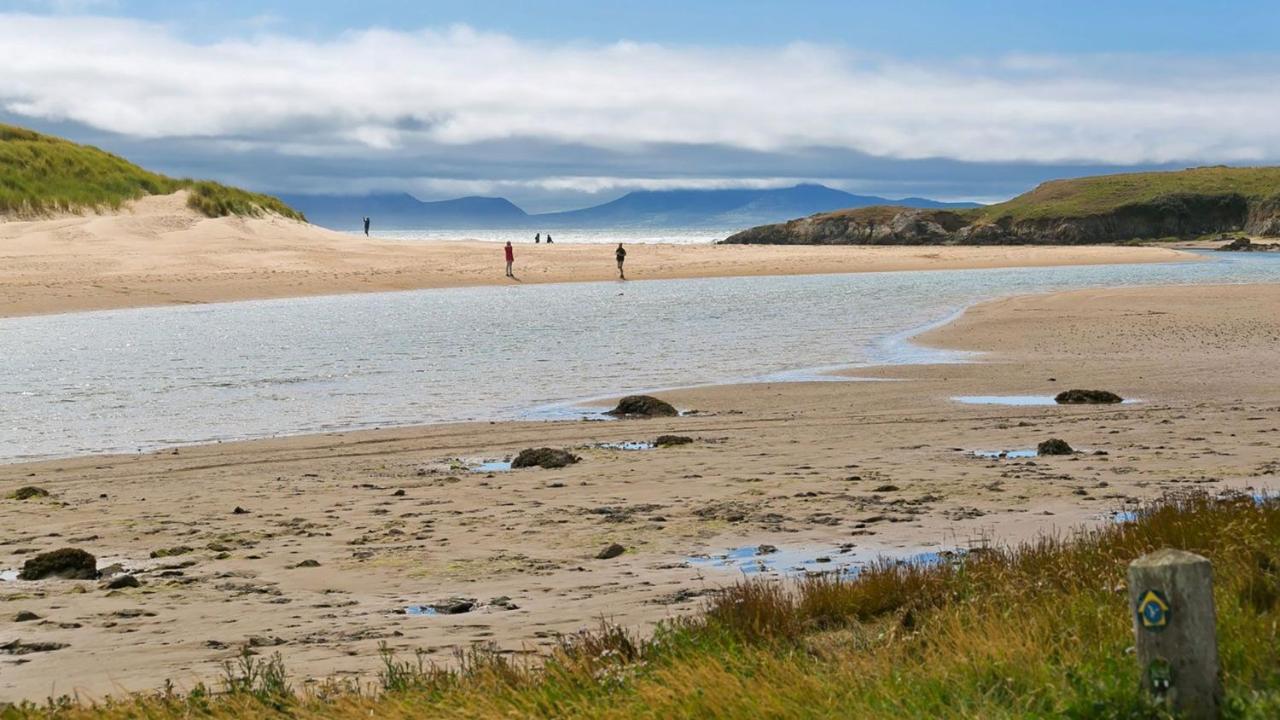 Capel Seion Villa Aberffraw Exteriör bild
